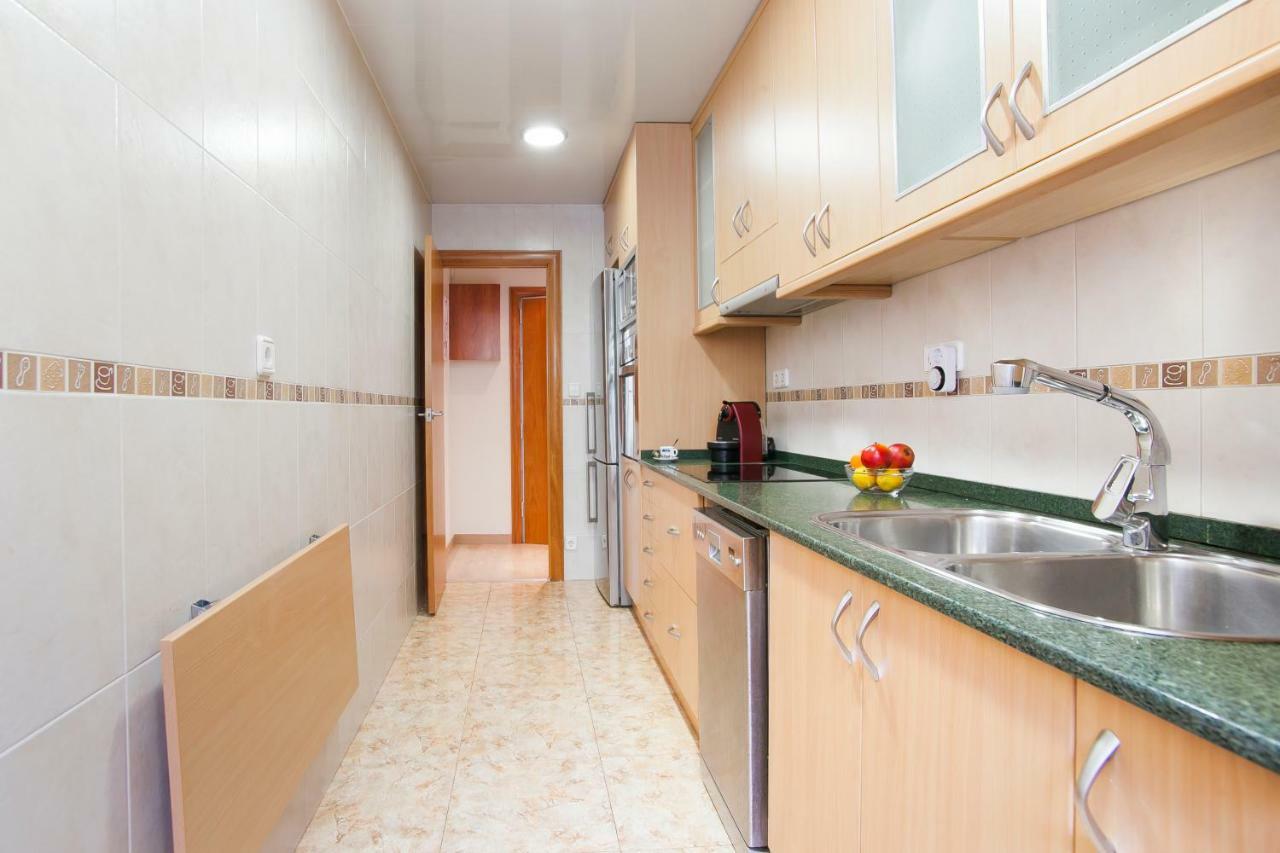Tendency Apartments Forum 2 Sant Adrià de Besòs Eksteriør billede